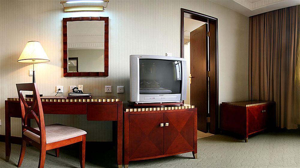 Hengshan Picardie Hotel Шанхай Экстерьер фото